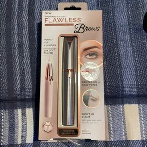 Finishing Touch Flawless Brows eyebrow shaper